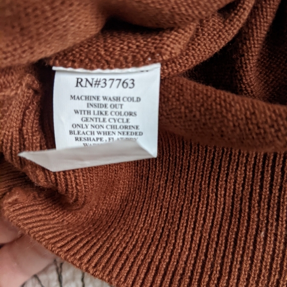 A{X}IST Ribbed Sweater - Picture 3 of 6